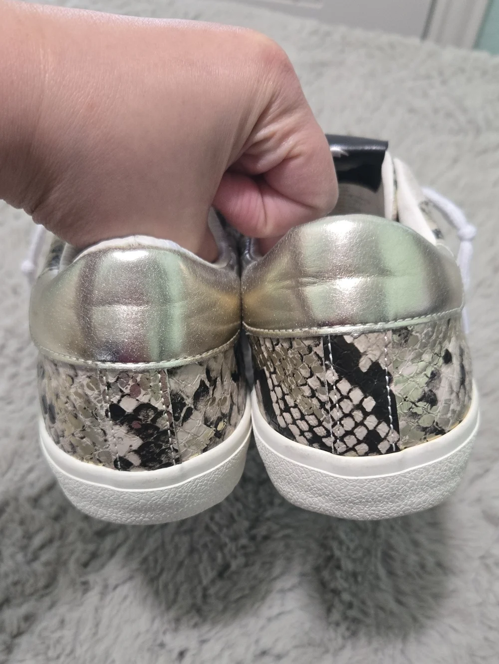Steve Madden Philosophy gold and snakeskin-embossed low-top sneakers size 10